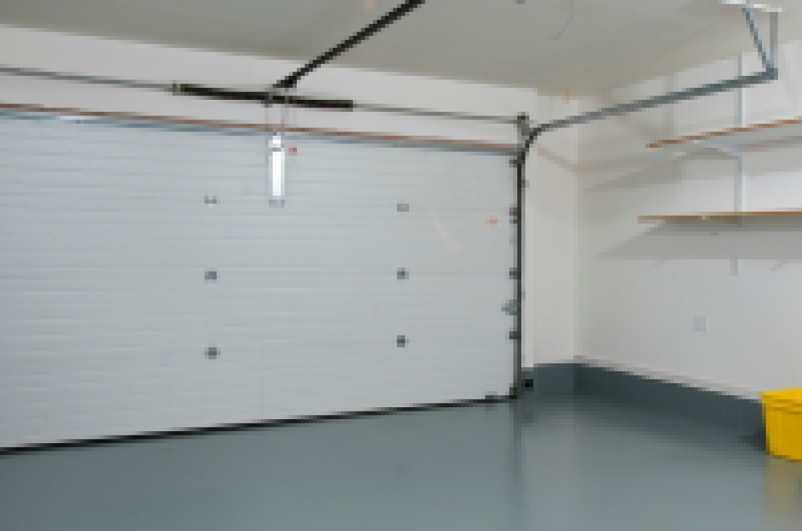 Installer une nouvelle porte de garage sur d&rsquo;anciens rails